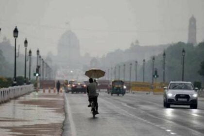 देश की राजधानी दिल्ली में बड़ा ठंड का कहर.. लोगों के लिए सांस लेना हुआ मुश्किल