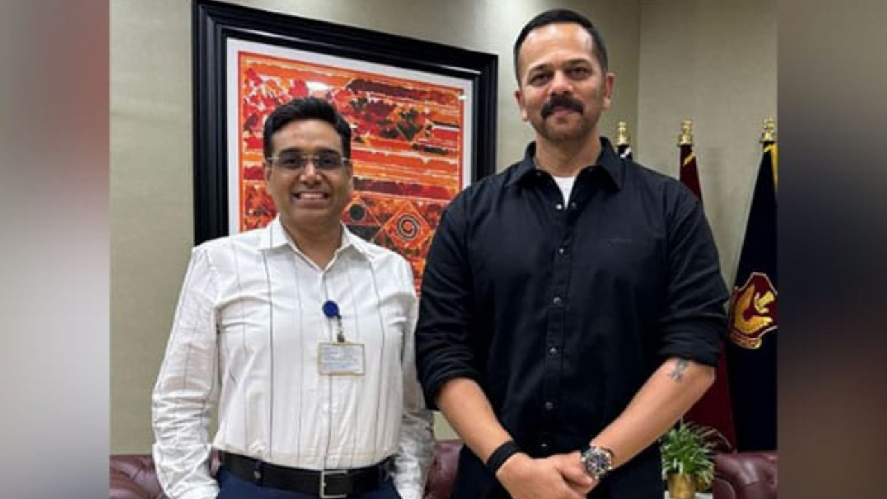 रोहित शेट्टी ने आईपीएस मनोज कुमार शर्मा से मुलाकात की '12वीं फेल' इंट्रोडक्शन के असली हीरो
