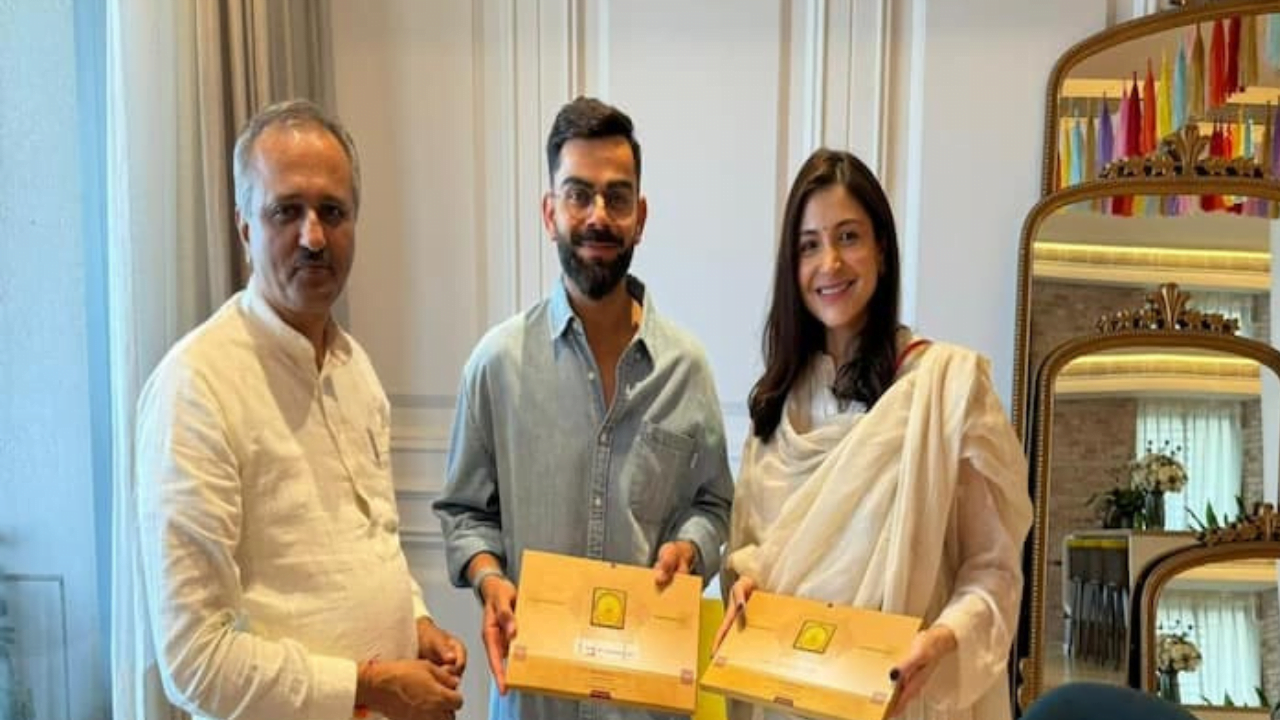 अयोध्या में राम मंदिर के अभिषेक समारोह में शामिल होंगे विराट कोहली और अनुष्का शर्मा