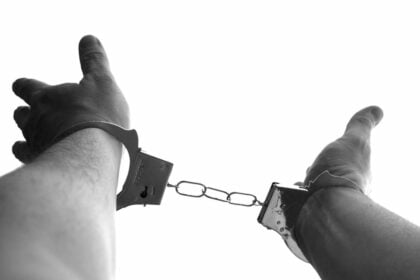 Youths looking for jobs cheated in the name of political donations, collected Rs 2 crore